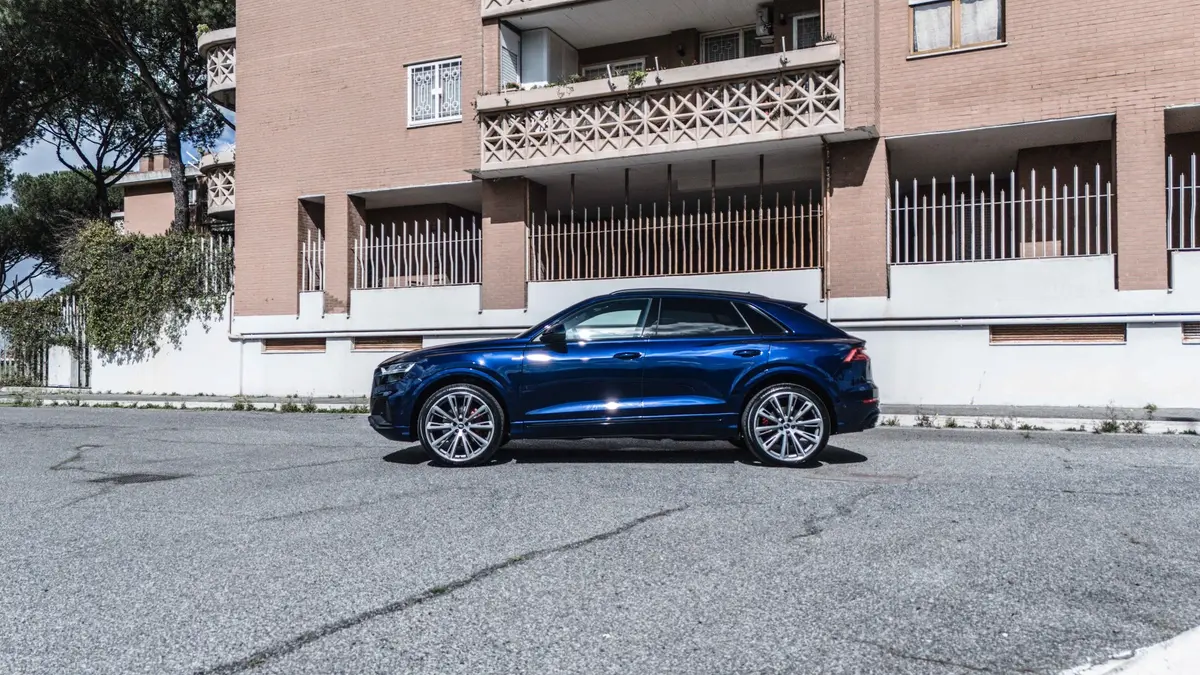 Audi Q8 55 TFSI 2022, front view — St. Tropez Luxury Car, Saint-Tropez. Audi Q8 55 TFSI in Saint-Tropez The 2022 Audi Q8 55 TFSI is available for rental in…