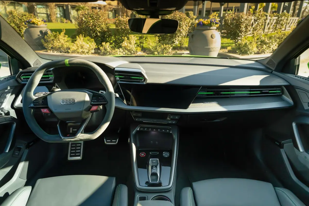 Audi RS3 Restyling 2025, dashboard — St. Tropez Luxury Car, Saint-Tropez. Audi RS3 Restyling à Saint-Tropez The Audi RS3 Restyling 2025 is available to rent in…
