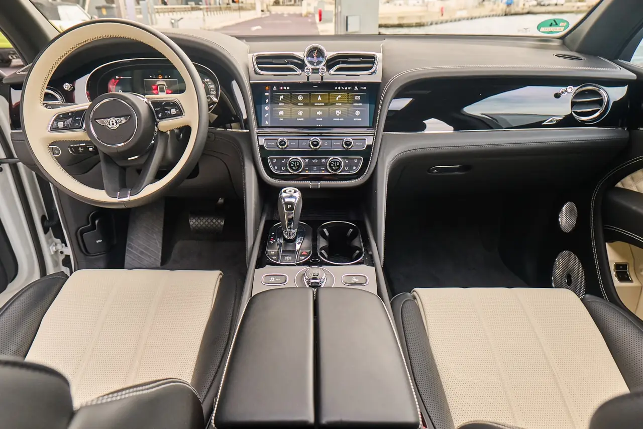 Bentley Bentayga V8-S 2024, dashboard — St. Tropez Luxury Car, Saint-Tropez. Bentley Bentayga V8-S in Saint-Tropez The Bentley Bentayga V8-S 2024 is offered for…