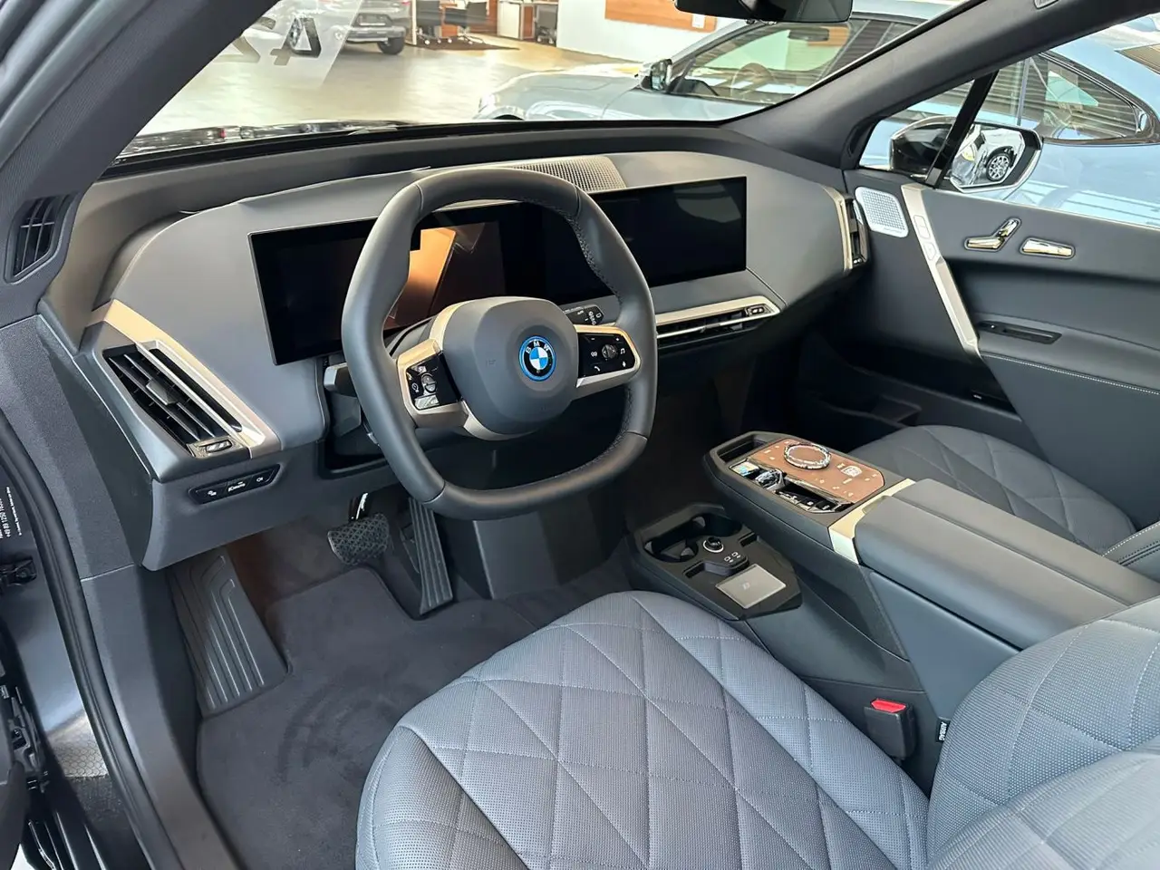 BMW IX M60 2023, exterior — St. Tropez Luxury Car, Saint-Tropez. BMW IX M60 in Saint-Tropez The 2023 BMW IX M60 is available to rent in Saint-Tropez, an…