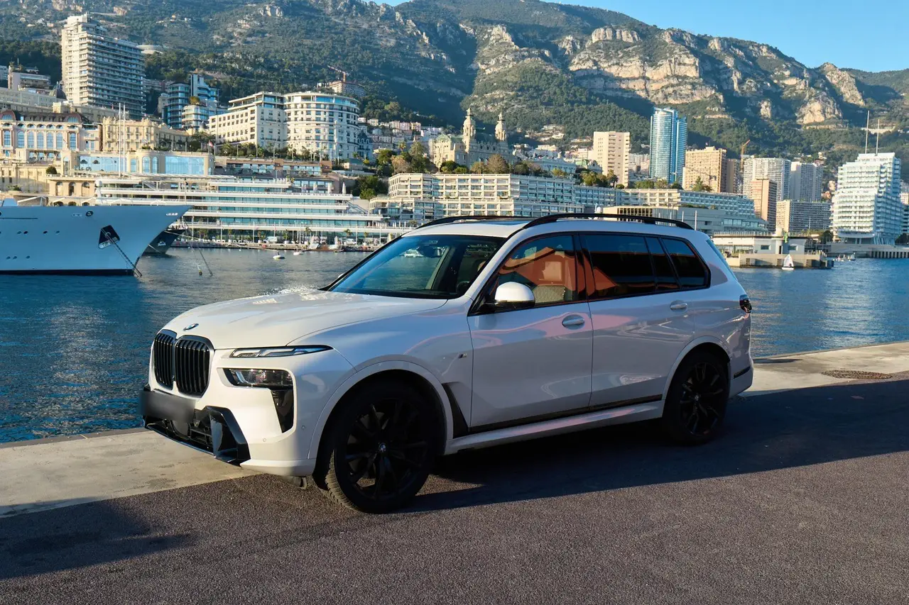 BMW X7 40d M 2024 — St. Tropez Luxury Car, Saint-Tropez. BMW X7 40d M in Saint-Tropez The BMW X7 40d M, model year 2024, is available to rent in…