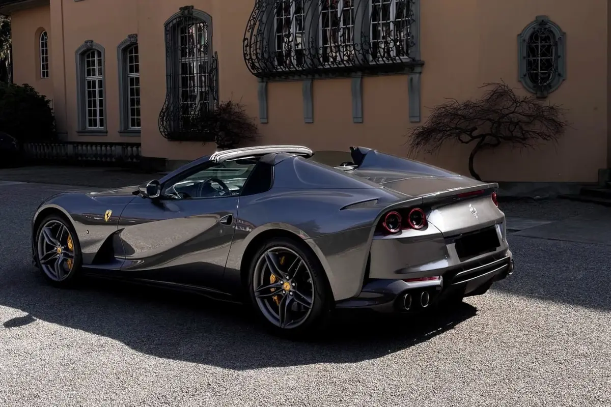 Ferrari 812 GTS 2024, front view — St. Tropez Luxury Car, Saint-Tropez. Ferrari 812 GTS in Saint-Tropez The Ferrari 812 GTS 2024 is available to rent in…