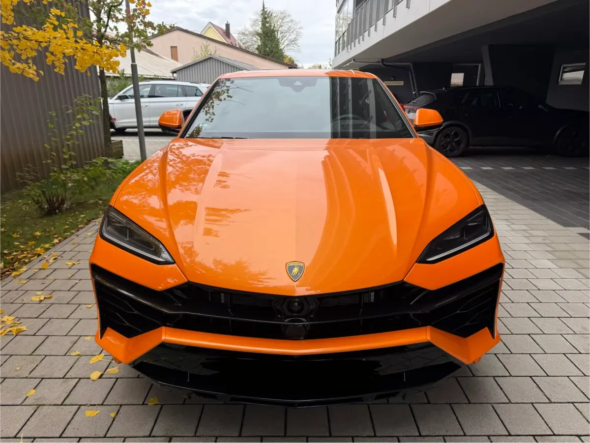 Lamborghini URUS SE 2025 — St. Tropez Luxury Car, Saint-Tropez. Lamborghini URUS SE in Saint-Tropez The Lamborghini URUS SE 2025 is available for rental…