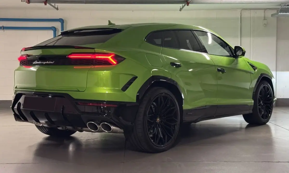 Lamborghini Urus SE 2026, front view — St. Tropez Luxury Car, Saint-Tropez. Lamborghini Urus SE in Saint-Tropez The Lamborghini Urus SE 2026 is available to rent in…