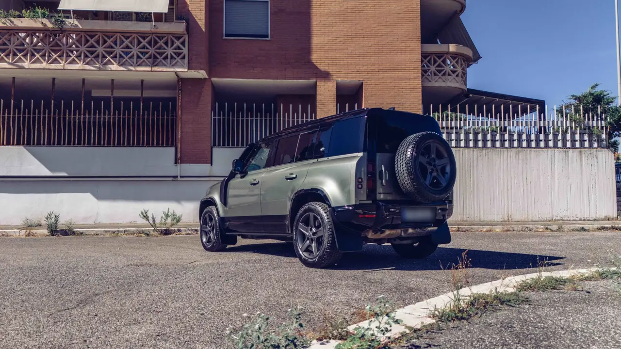 Land Rover Defender X-Dynamic 7 seater 2024, front view — St. Tropez Luxury Car, Saint-Tropez. Land Rover Defender X-Dynamic 7 seater in Saint-Tropez The Land Rover Defender X-Dynamic…