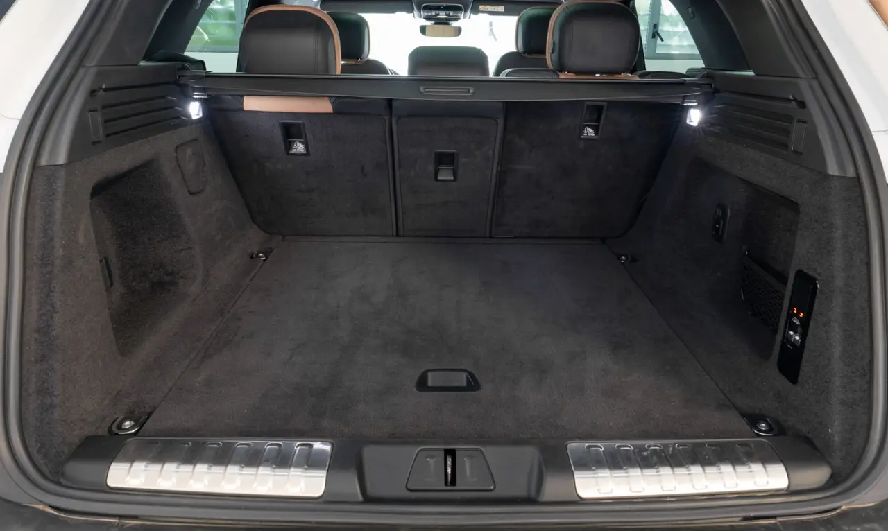Land Rover Range Rover Sport 2025, interior — St. Tropez Luxury Car, Saint-Tropez. Land Rover Range Rover Sport in Saint-Tropez The Land Rover Range Rover Sport 2025 is…
