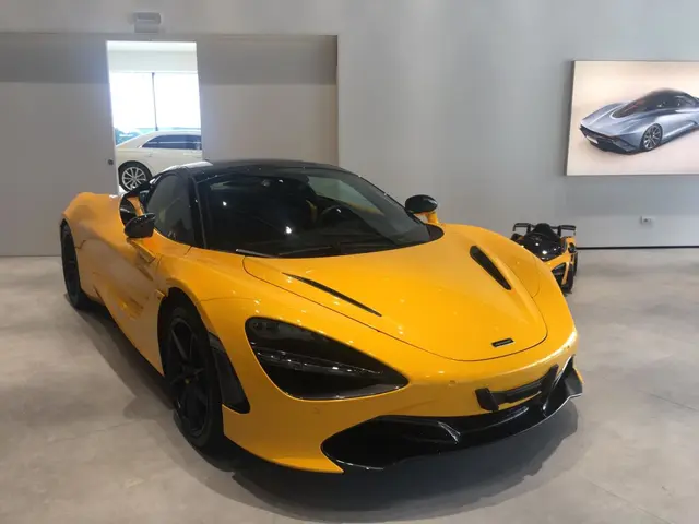 McLaren 720S Spider 2022 — St. Tropez Luxury Car, Saint-Tropez
