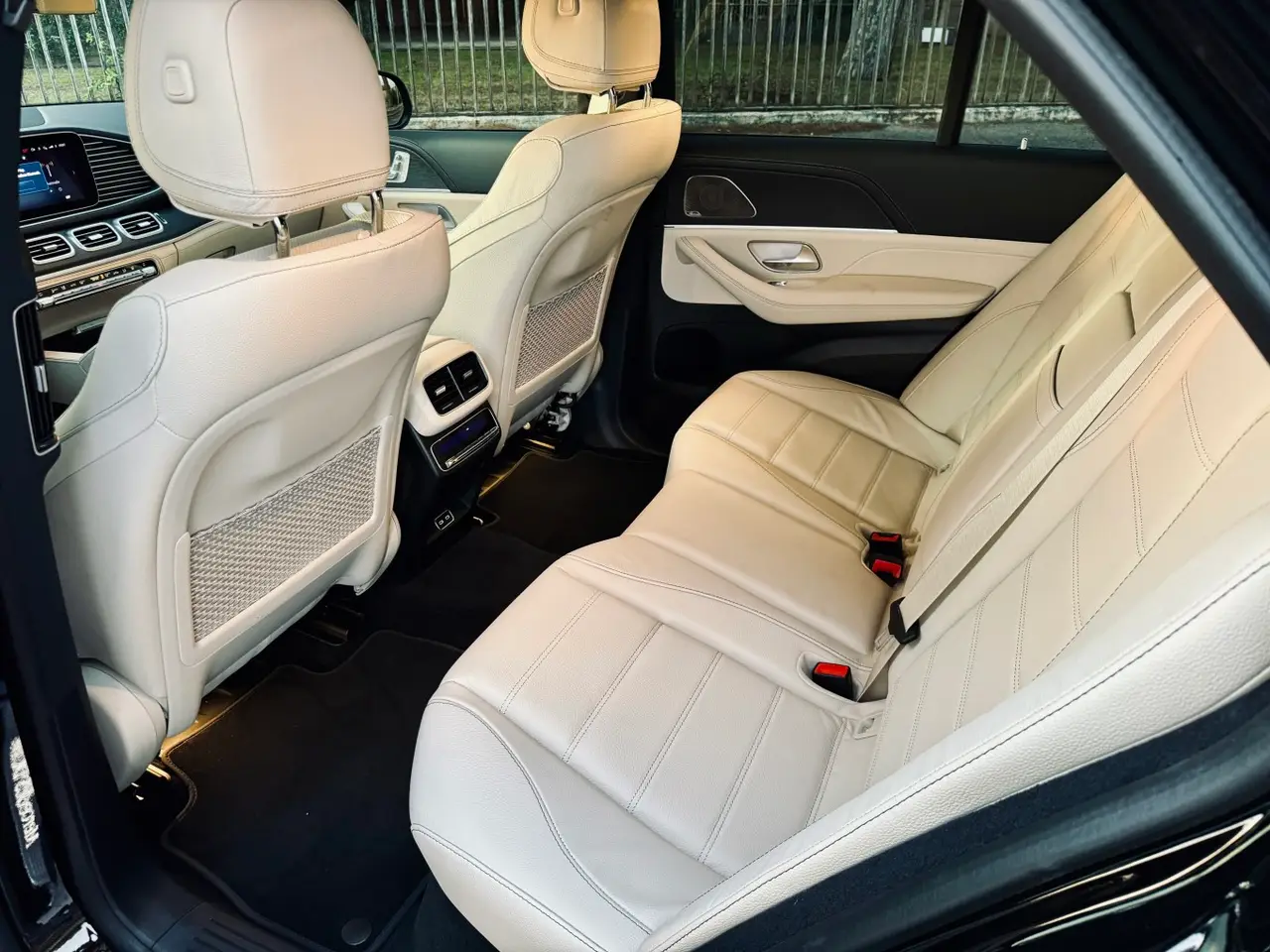Mercedes Benz GLS Maybach 2022, front view — St. Tropez Luxury Car, Saint-Tropez. Mercedes Benz GLS Maybach in Saint-Tropez The 2022 Mercedes Benz GLS Maybach is available…