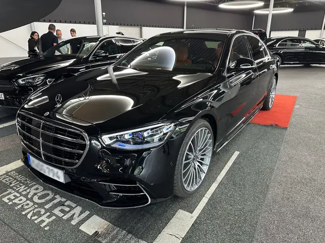 Mercedes Benz S-klasse S400 Long 4-Matic 2023 — St. Tropez Luxury Car, Saint-Tropez