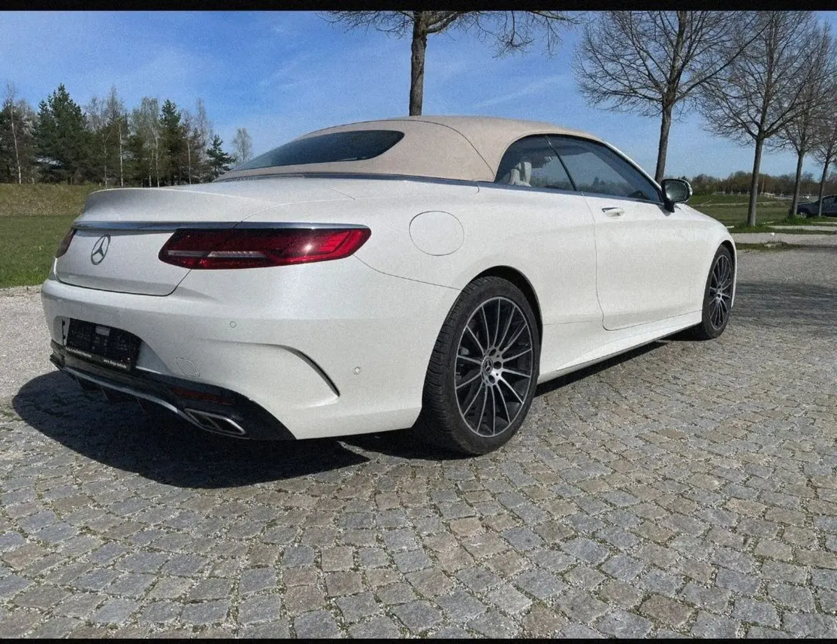 Mercedes Benz S560 Cabrio 2021, rear view — St. Tropez Luxury Car, Saint-Tropez. Mercedes Benz S560 Cabrio in Saint-Tropez The Mercedes Benz S560 Cabrio is offered for…