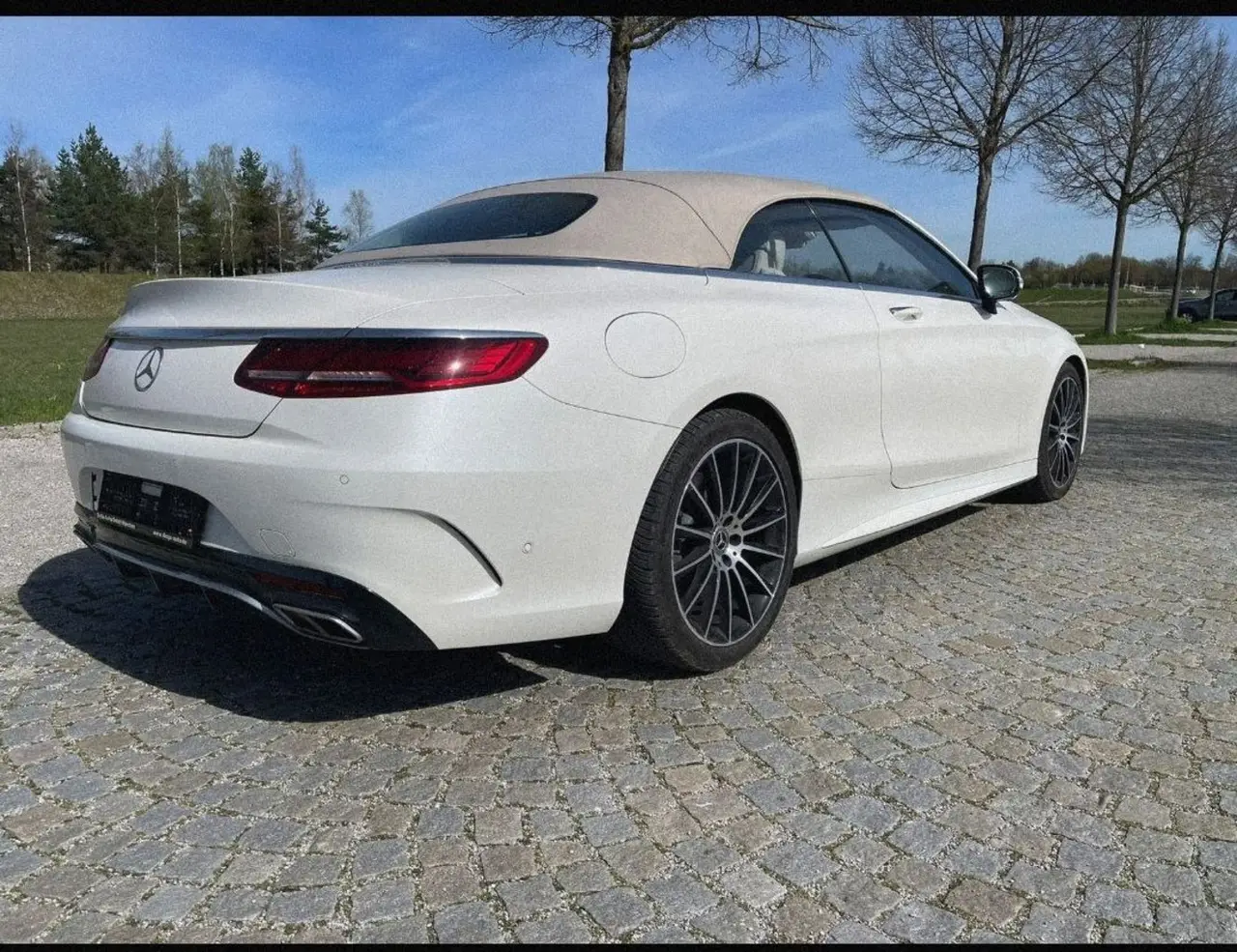 Mercedes Benz S560 Cabrio 2021, rear view — St. Tropez Luxury Car, Saint-Tropez. Mercedes Benz S560 Cabrio in Saint-Tropez The Mercedes Benz S560 Cabrio is offered for…