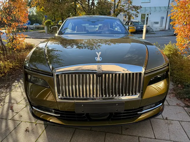 Rolls-Royce Spectre 2024 — St. Tropez Luxury Car, Saint-Tropez