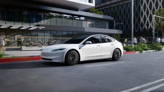 Tesla Model 3 Performance 2026 — St. Tropez Luxury Car, Saint-Tropez