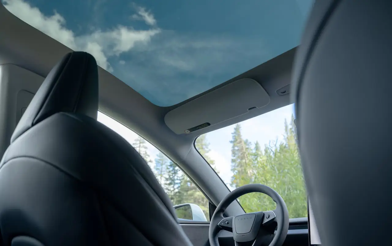 Tesla Model 3 Performance 2026, interior — St. Tropez Luxury Car, Saint-Tropez. Tesla Model 3 Performance in Saint-Tropez The Tesla Model 3 Performance 2026 is offered…