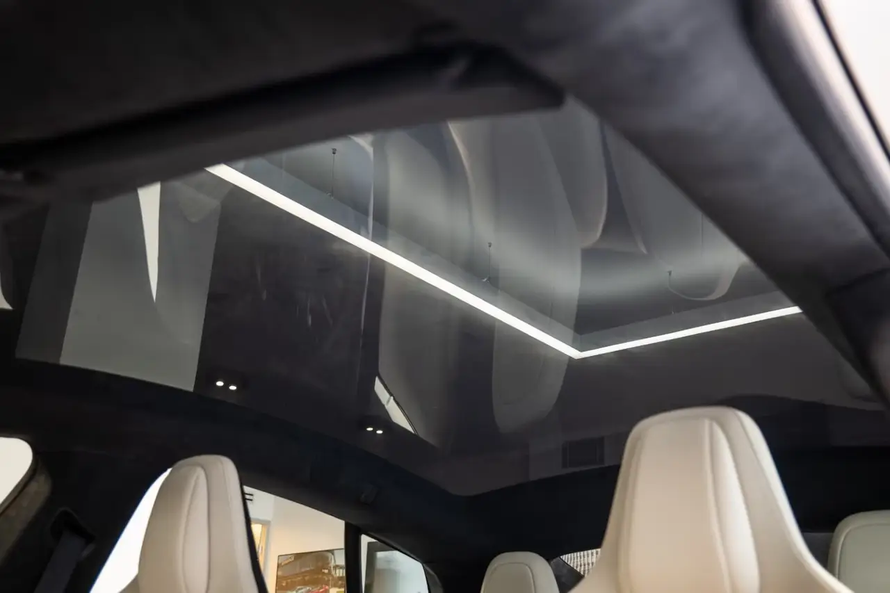Tesla Model S Plaid 2025, exterior — St. Tropez Luxury Car, Saint-Tropez. Tesla Model S Plaid in Saint-Tropez The Tesla Model S Plaid, a 2025 electric model rated…
